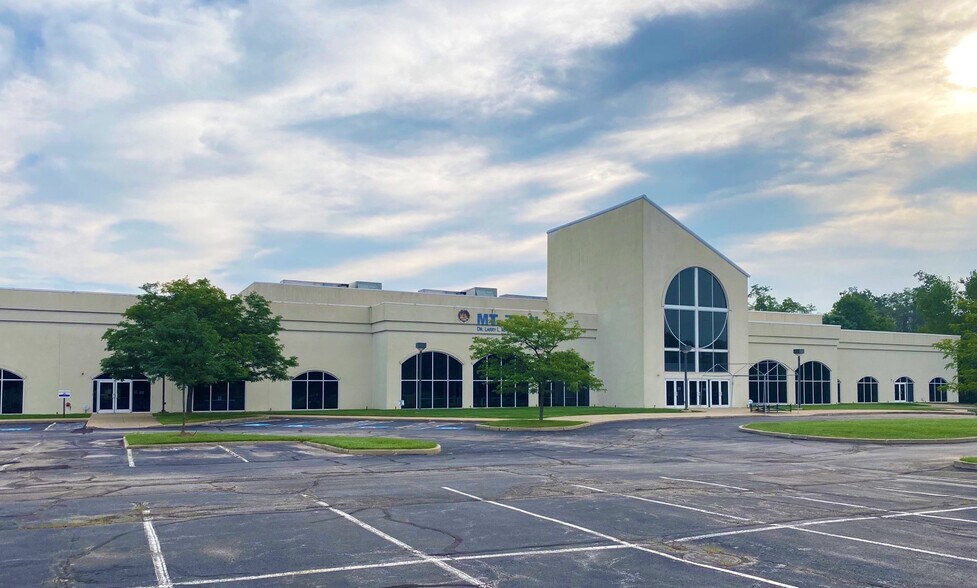 1 Mount Zion Cir, Oakwood Village, OH 44146