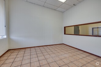 4320 S Portland Ave, Oklahoma City, OK for lease Interior Photo- Image 1 of 7
