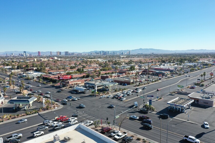 1110-1150 S Rainbow Blvd, Las Vegas, NV for lease - Building Photo - Image 3 of 9