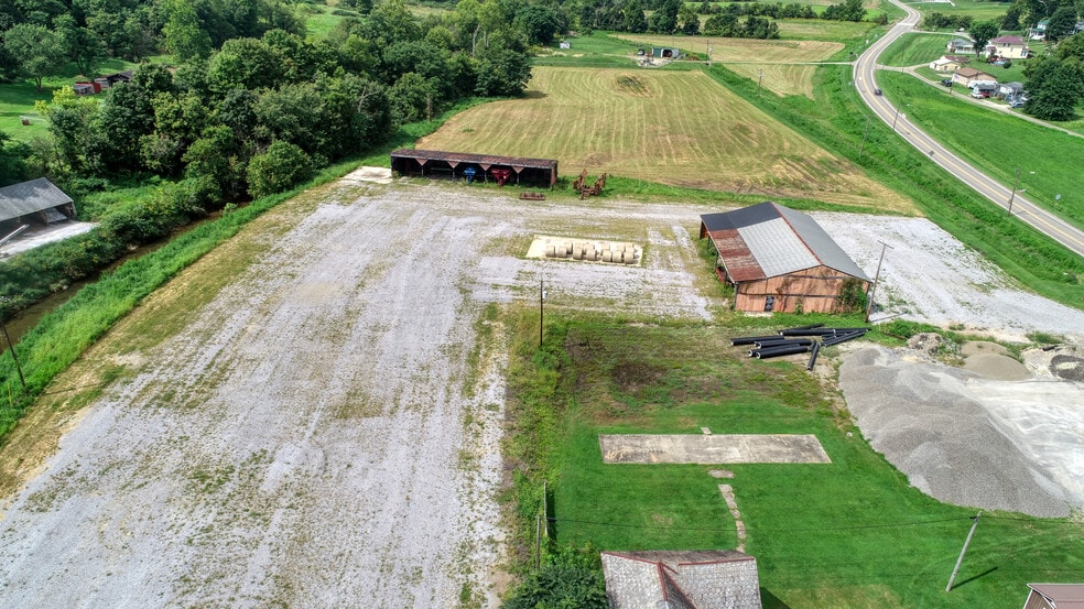 290 Pike St, Quaker City, OH 43773