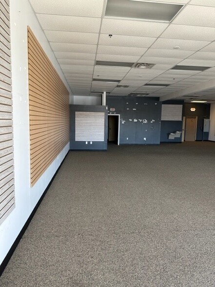 600 E Main St, Cartersville, GA for lease - Building Photo - Image 2 of 15