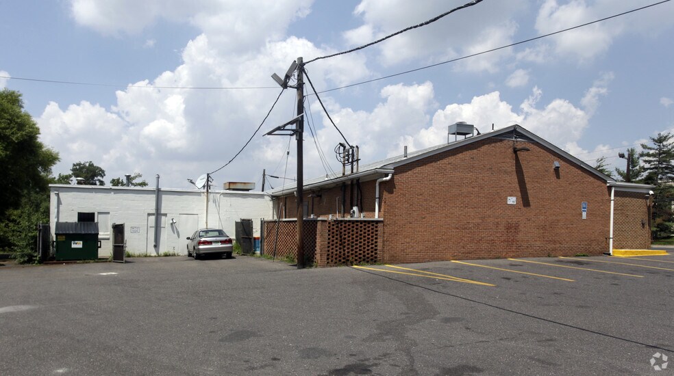 1811 Chapel Ave W, Cherry Hill, NJ for lease - Building Photo - Image 2 of 3