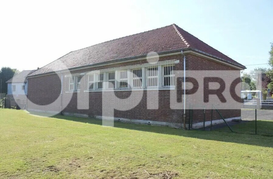 Flex in Ville-sur-Ancre for sale - Building Photo - Image 3 of 5