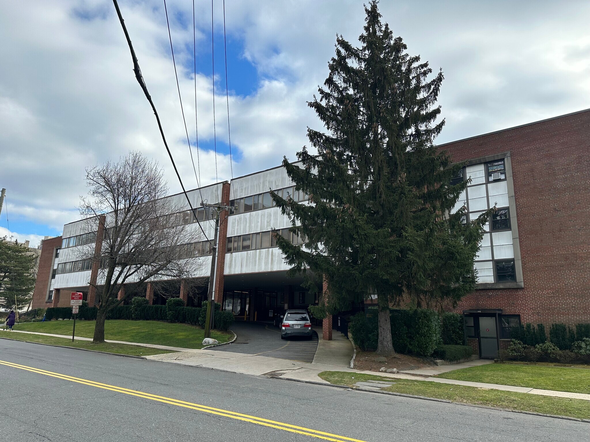 140 Lockwood Ave, New Rochelle, NY 10801 Lockwood Medical Campus