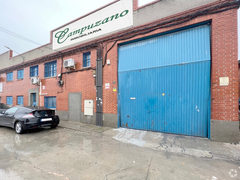 Industrial in Humanes de Madrid, Madrid for sale - Primary Photo - Image 1 of 28