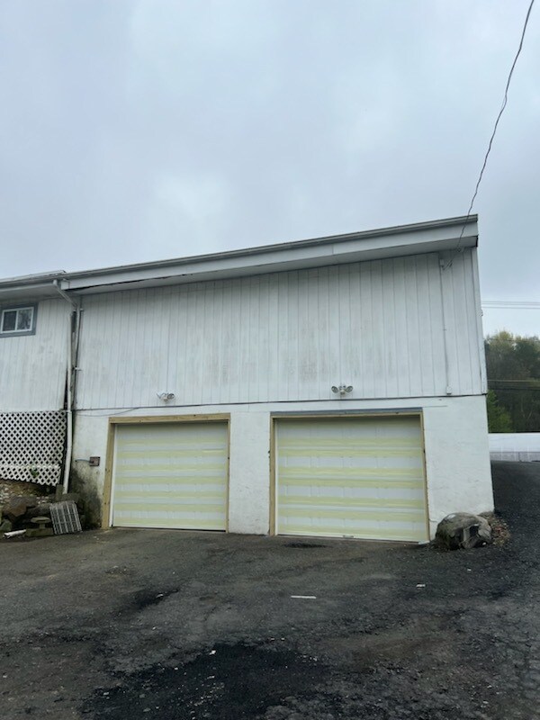2095 Route 209, Brodheadsville, PA for sale Building Photo- Image 1 of 1