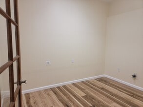 10052-10078 Alta Sierra Dr, Grass Valley, CA for lease Interior Photo- Image 1 of 6