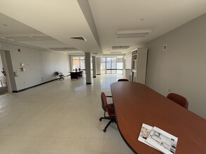 417-429 Franklin Ave, Hartford, CT for lease Interior Photo- Image 2 of 3