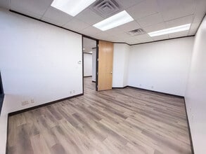 7551 Callaghan Rd, San Antonio, TX for lease Interior Photo- Image 2 of 7