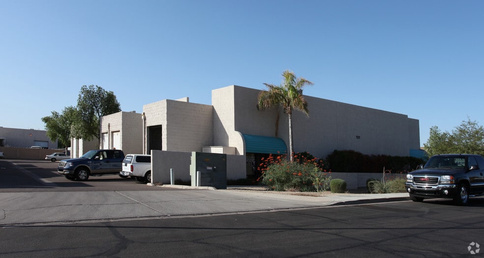 929 E Juanita Ave, Mesa, AZ for lease - Building Photo - Image 1 of 4