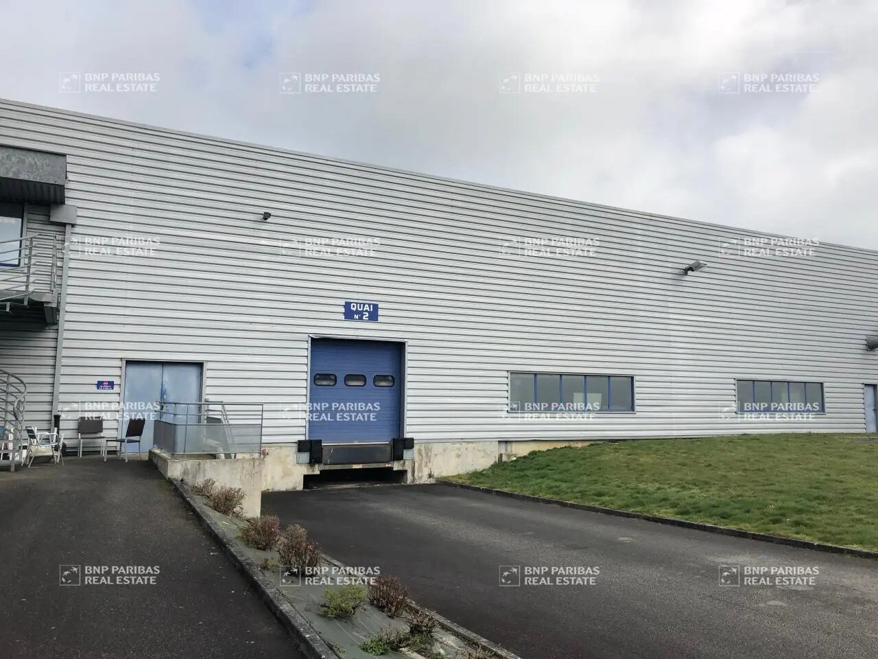 Office in Guichen for lease Building Photo- Image 1 of 14