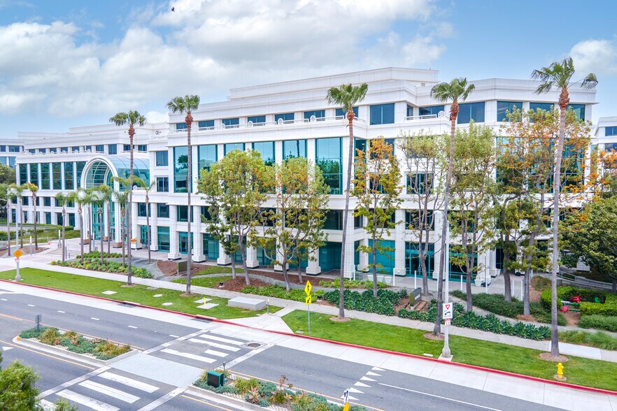 3501 Jamboree Rd, Newport Beach, CA 92660 Bayview Corporate Center