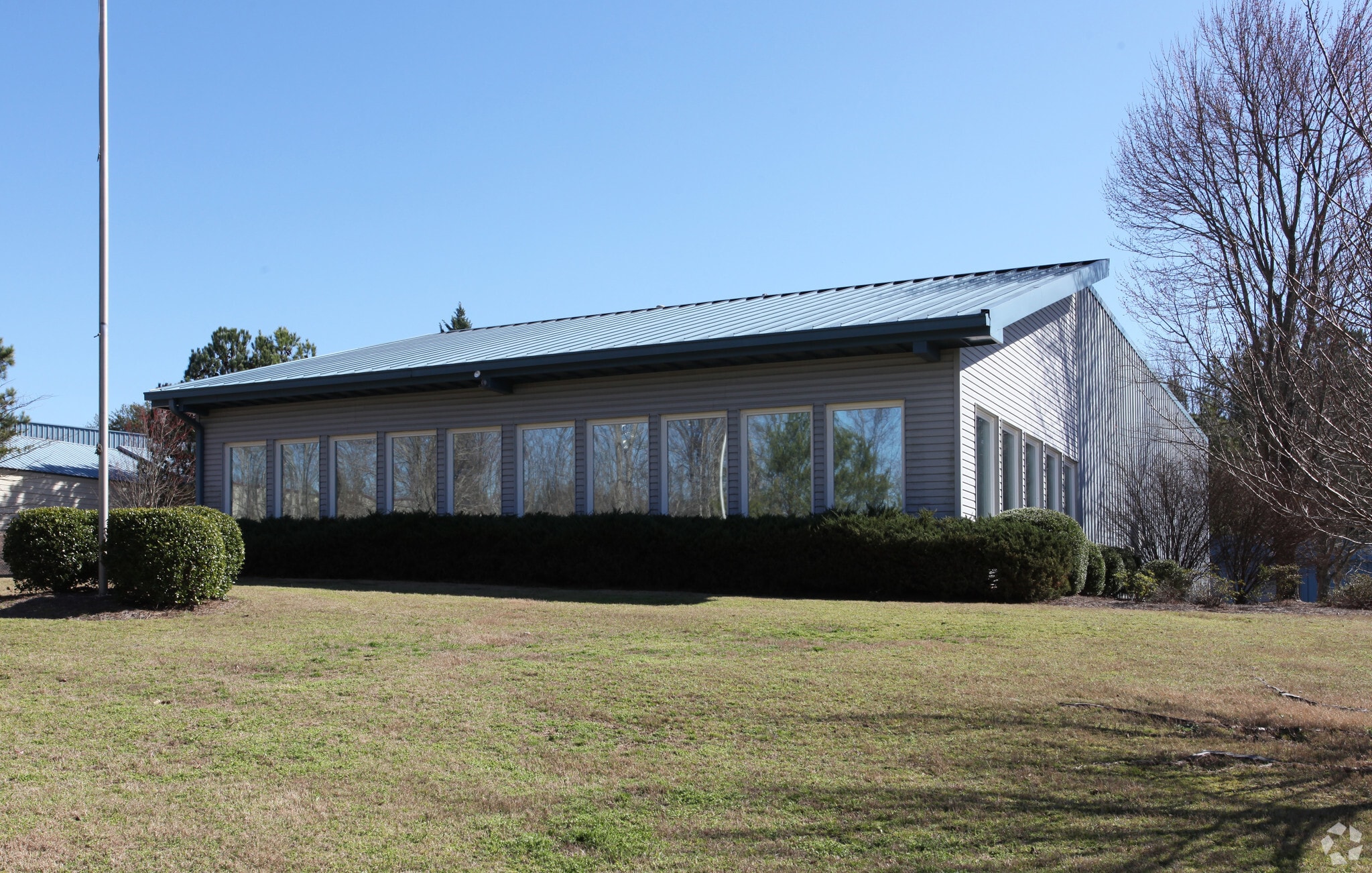1490 Ventura Dr, Cumming, GA for lease Primary Photo- Image 1 of 6