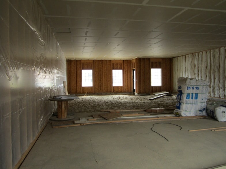 7359 International Dr, Holland, OH for sale - Building Photo - Image 1 of 1