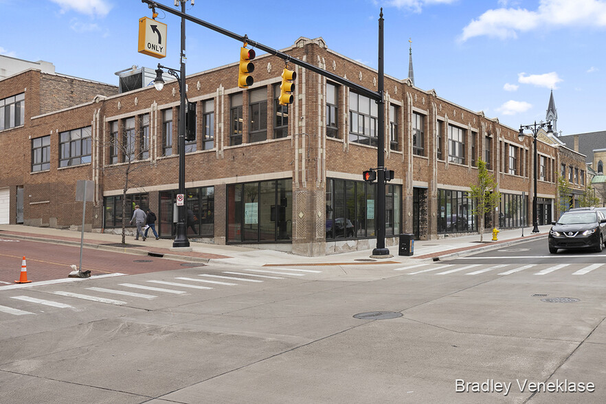 200 S Division Ave, Grand Rapids, MI for lease - Building Photo - Image 1 of 21