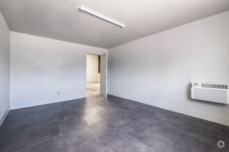 7676 N I-45, Houston, TX for lease Interior Photo- Image 1 of 4