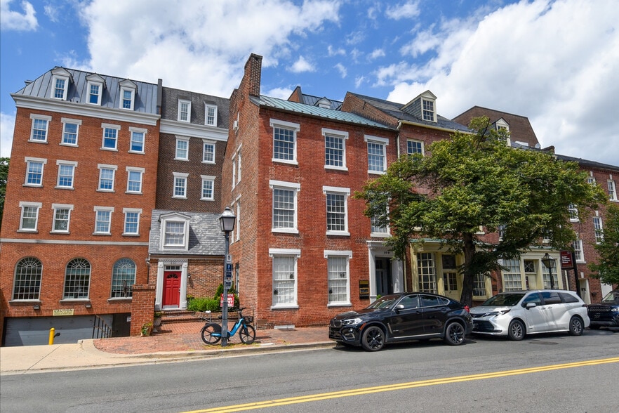 109 S Fairfax St, Alexandria, VA for sale - Primary Photo - Image 1 of 72