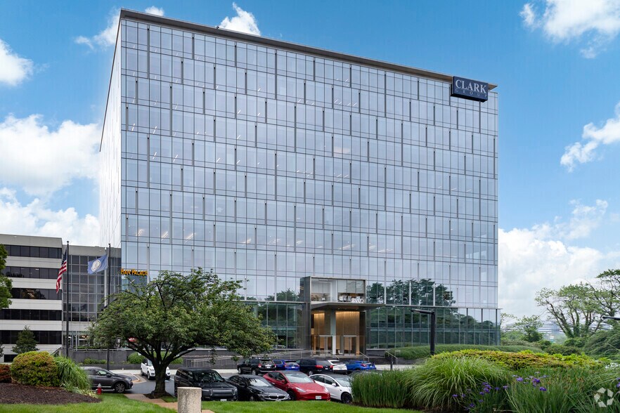 7900 Westpark Dr, McLean, VA for lease - Building Photo - Image 1 of 12