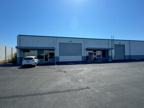 255-263 Utah Ave, South San Francisco, CA for lease Building Photo- Image 2 of 6