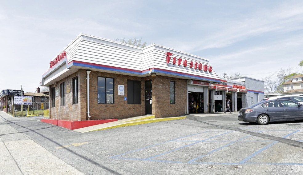 1767 Forest Ave, Staten Island, NY for sale - Primary Photo - Image 1 of 1