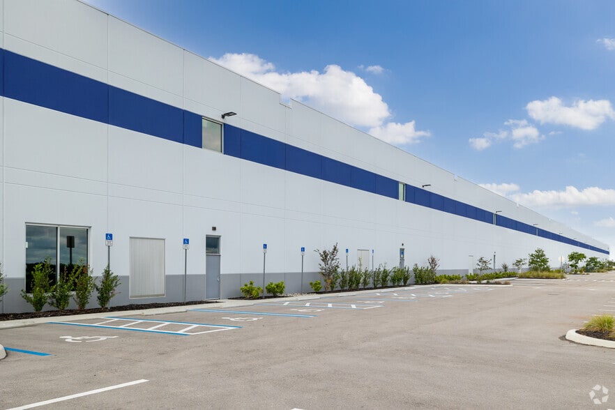 9450 Piper Rd, Punta Gorda, FL for lease - Building Photo - Image 2 of 6