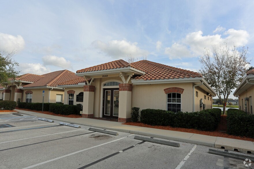 2142 Ashley Oaks Cir, Wesley Chapel, FL 33544