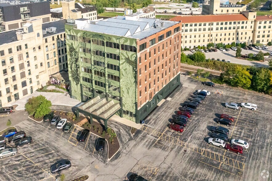 600 W Virginia St, Milwaukee, WI for lease - Building Photo - Image 3 of 5