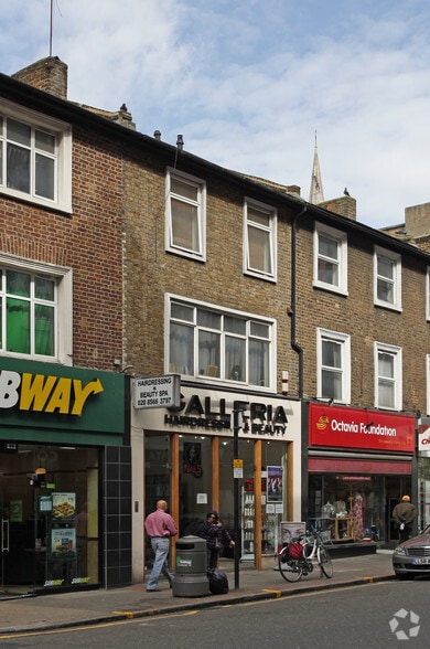 39 High St, London for lease - Primary Photo - Image 1 of 2