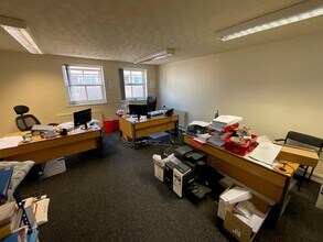 64 Falsgrave Rd, Scarborough for lease Interior Photo- Image 2 of 3