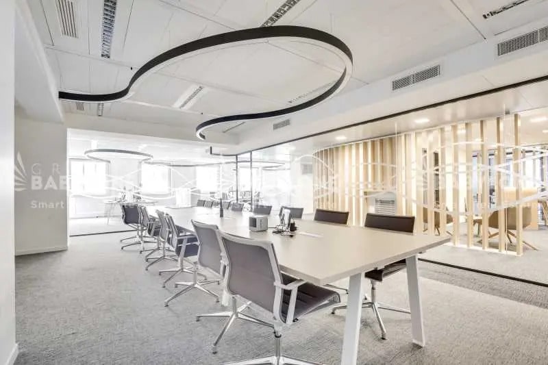 Office in Courbevoie for lease - Building Photo - Image 1 of 13