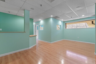 9 Post Rd, Oakland, NJ for lease Interior Photo- Image 1 of 19