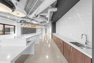 4365 Executive Dr, San Diego, CA for lease Interior Photo- Image 1 of 13