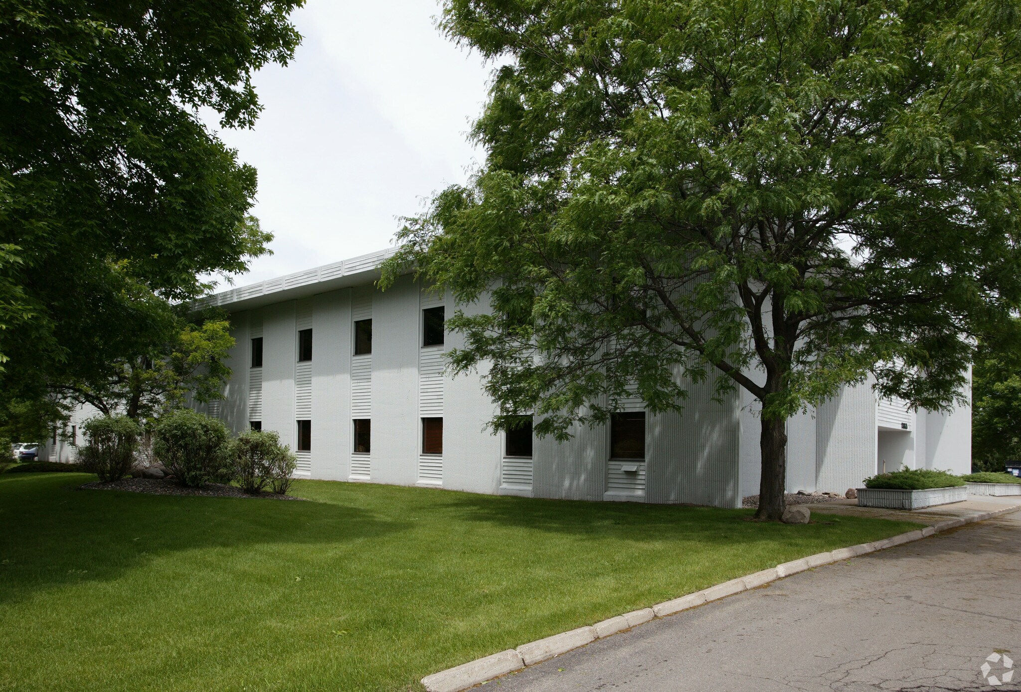 2855 Anthony Ln S, Saint Anthony, MN 55418 Anthony Place