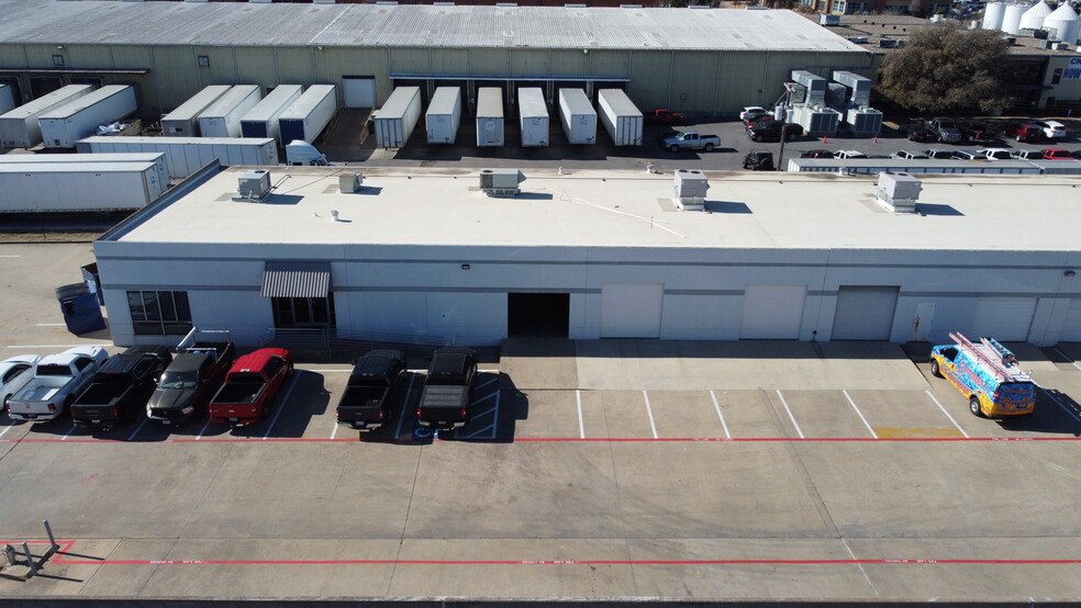 100 E Felix St, Fort Worth, TX for lease - Building Photo - Image 2 of 5