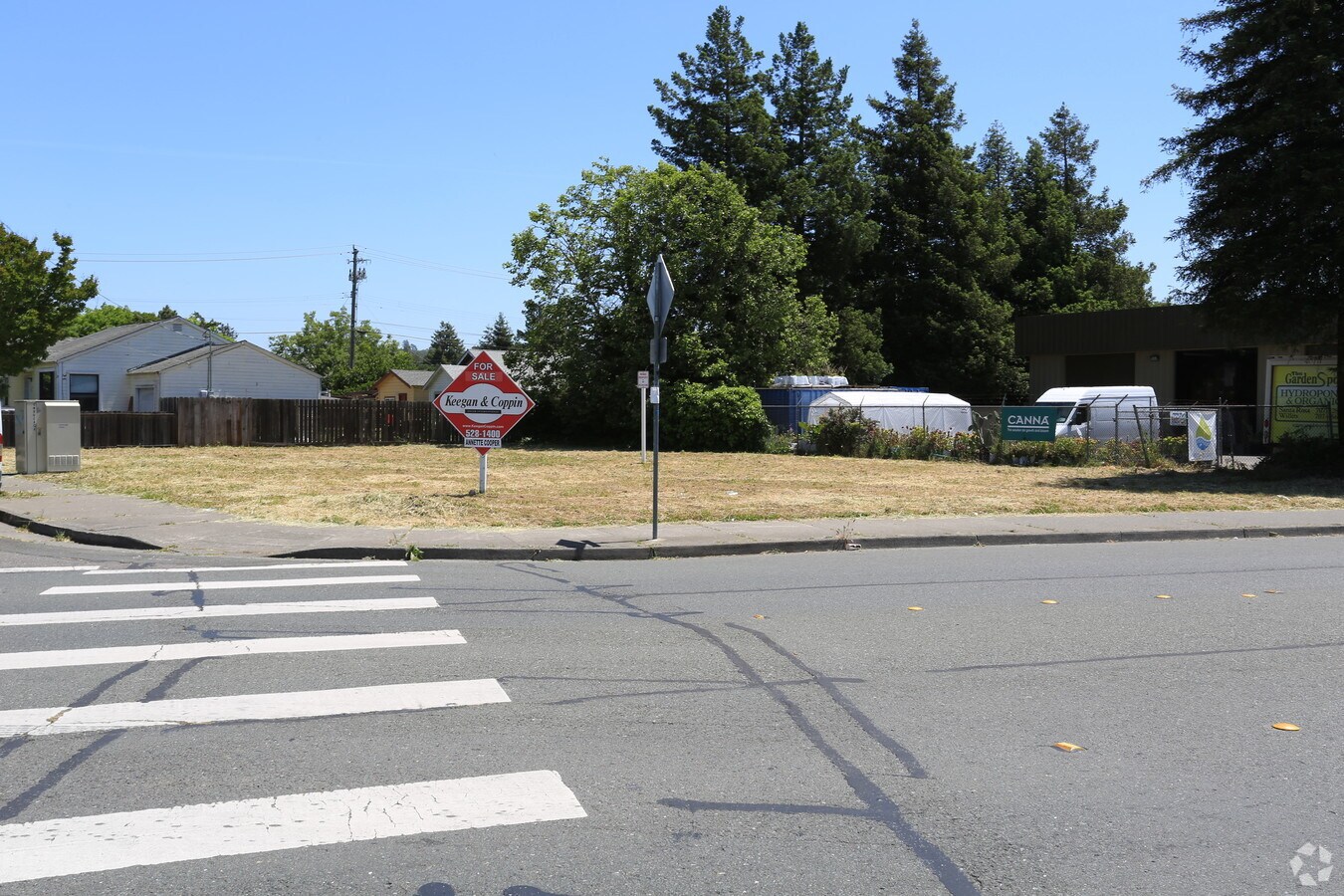 1014 Petaluma Hill Rd, Santa Rosa, CA 95404