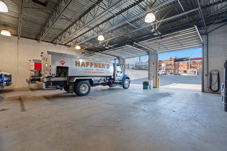 85 South St, Lowell, MA for sale - Building Photo - Image 3 of 8