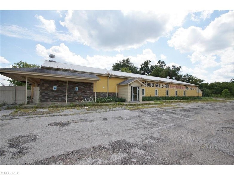 238 S Main St, Creston, OH 44217