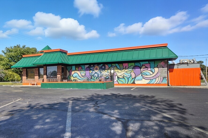 1535 Xenia Ave, Yellow Springs, OH for sale - Building Photo - Image 3 of 19