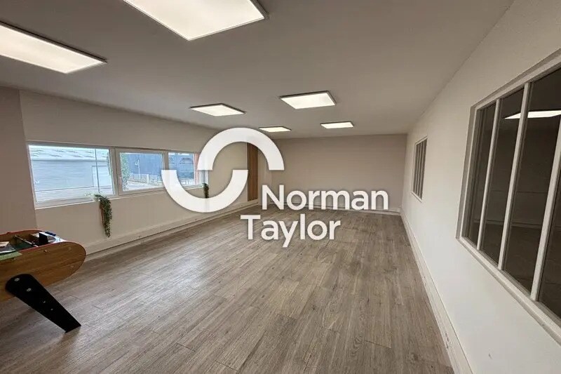 Flex in Montpellier for sale - Interior Photo - Image 3 of 4