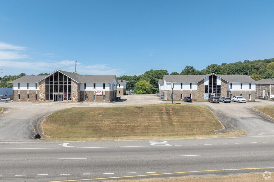 1515 Huffman Rd, Center Point, AL for sale - Building Photo - Image 2 of 4