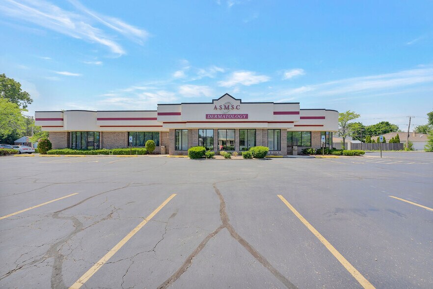 9300 Waukegan Rd, Morton Grove, IL for sale - Building Photo - Image 1 of 1