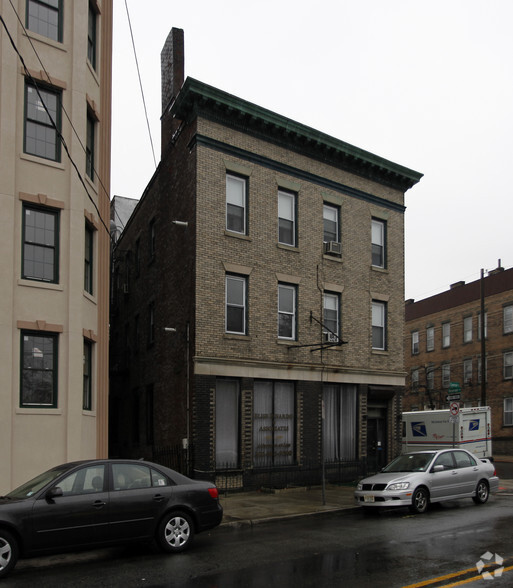 178 Central Ave, Jersey City, NJ for sale - Primary Photo - Image 1 of 1