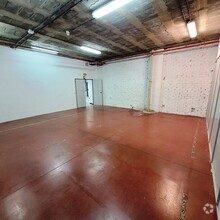 Industrial in Madrid, MAD for lease Interior Photo- Image 2 of 26