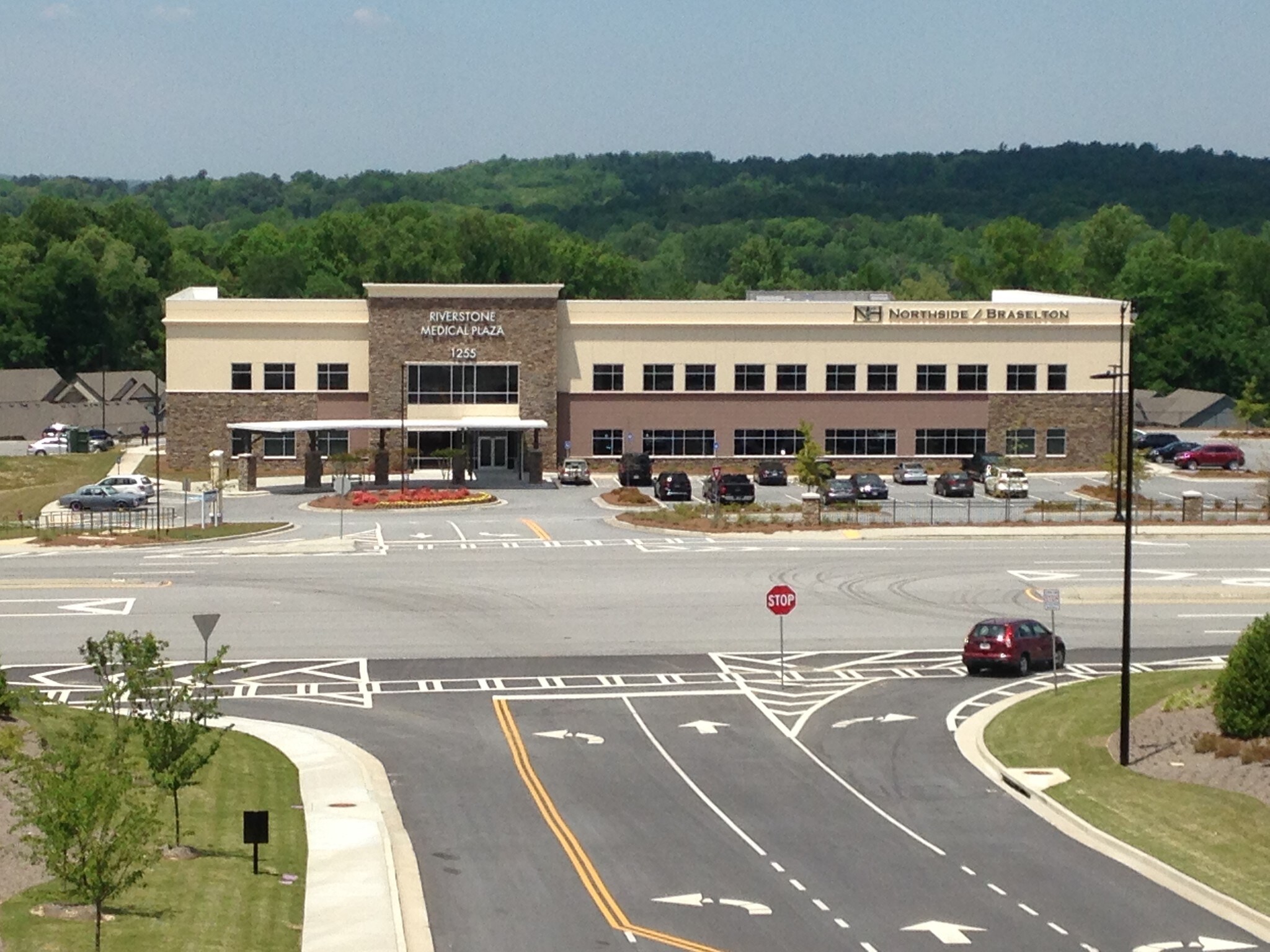 1255 Friendship Rd, Braselton, GA 30517 RiverStone Medical Plaza