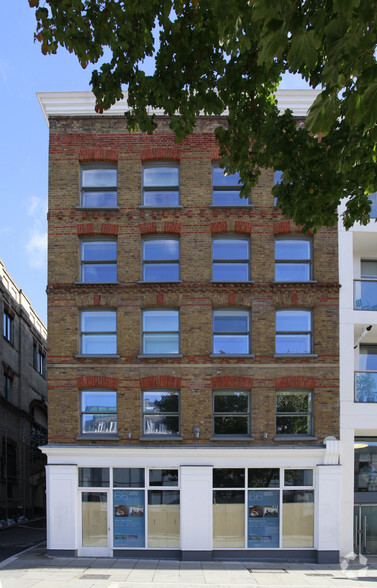 66 Turnmill St, London for lease - Building Photo - Image 2 of 3