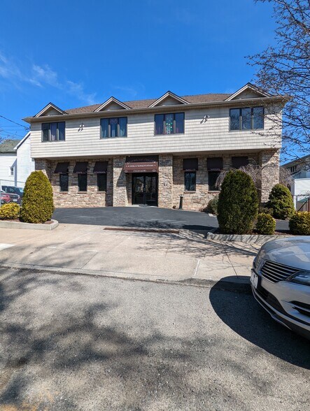21 Prall Ave, Staten Island, NY for sale - Building Photo - Image 1 of 1