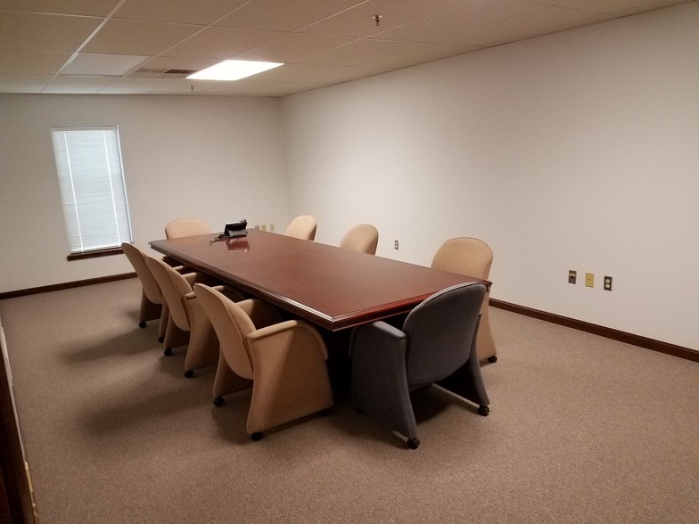 2130 Industrial Park Rd, Ferdinand, IN for lease - Interior Photo - Image 2 of 17