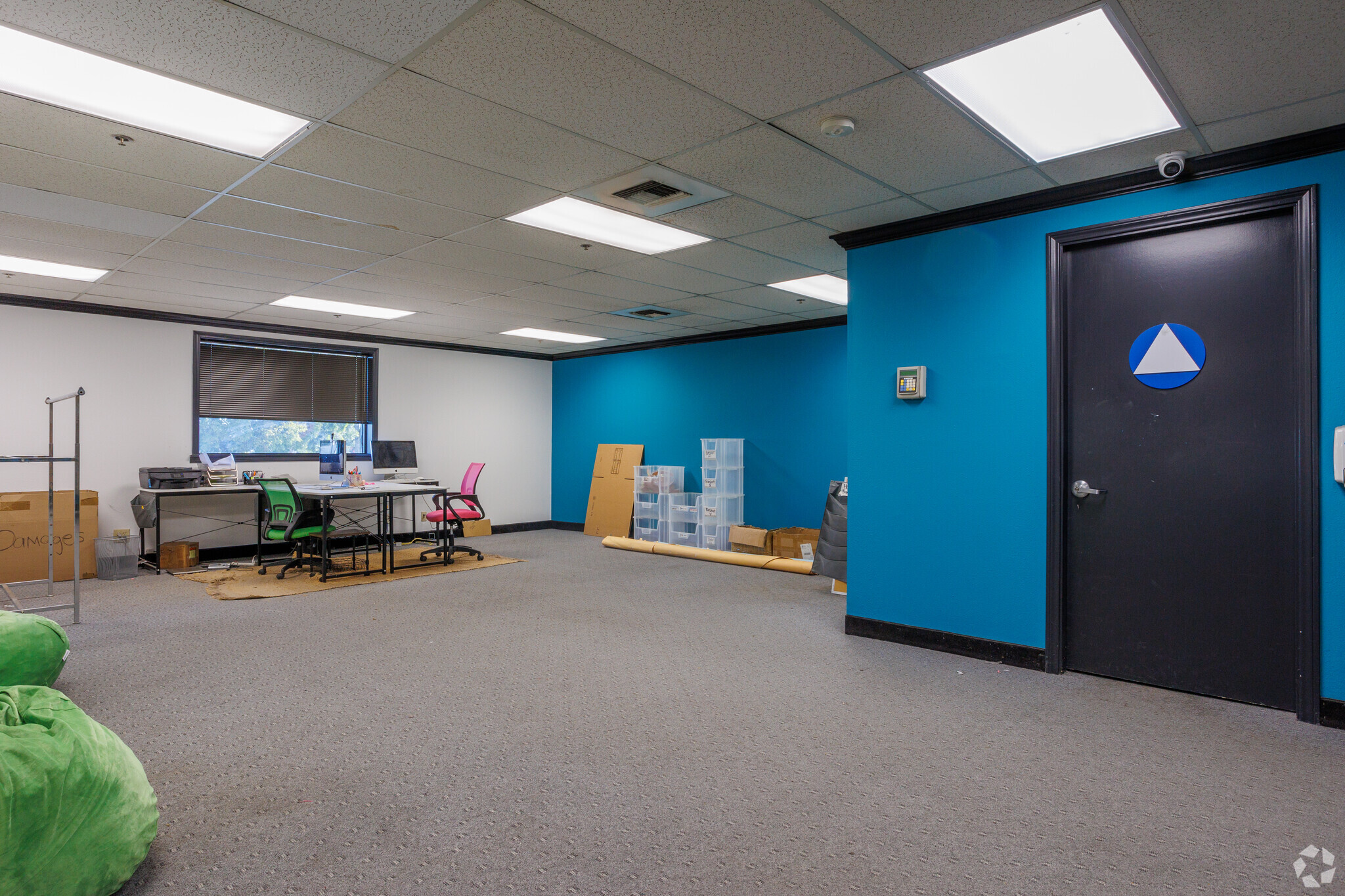 2850 E 29th St, Long Beach, CA for lease Interior Photo- Image 1 of 12