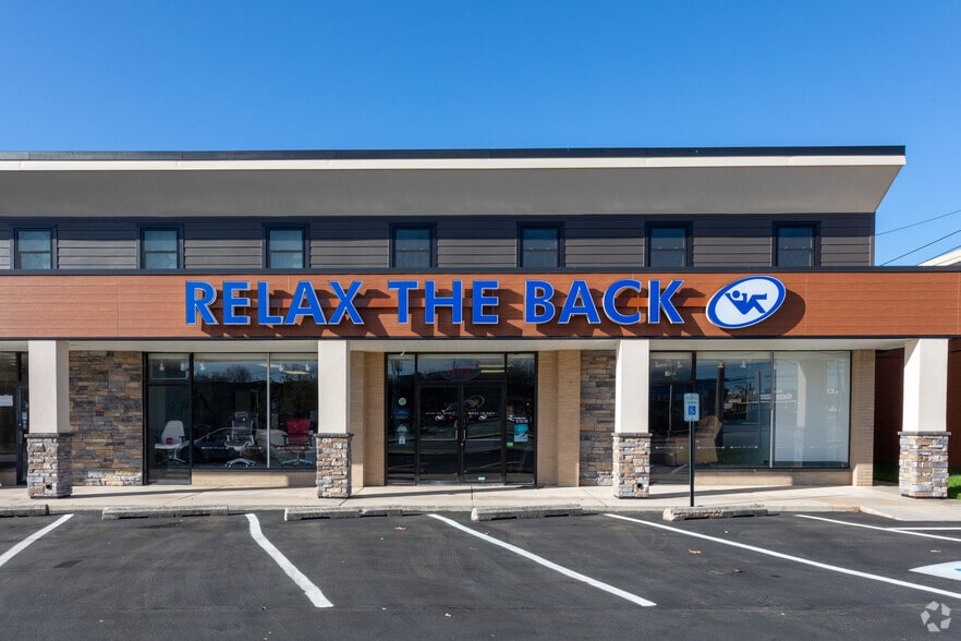 3906-3908 Concord Pike, Wilmington, DE for lease - Building Photo - Image 2 of 4