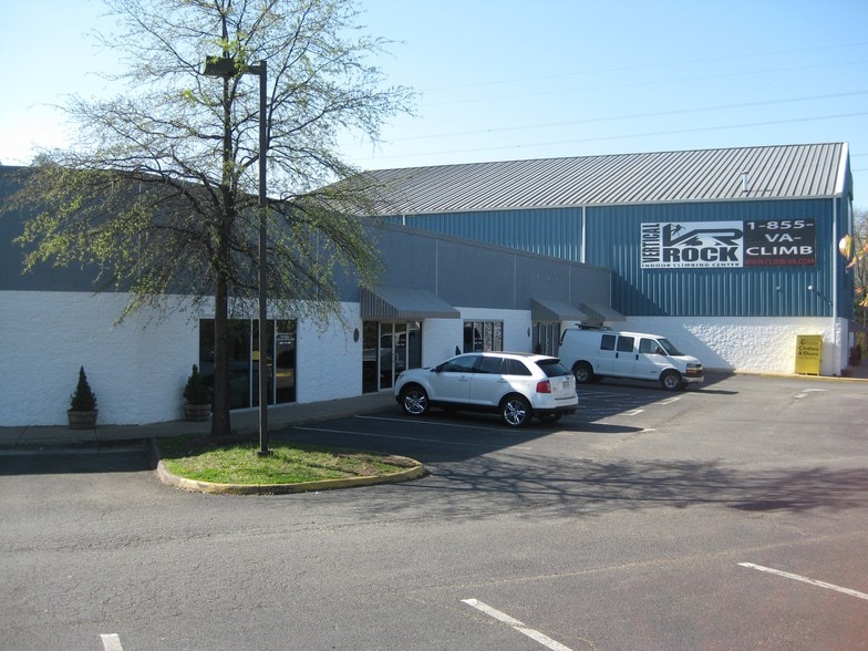 10217-10225 Nokesville Rd, Manassas, VA for lease - Building Photo - Image 3 of 4